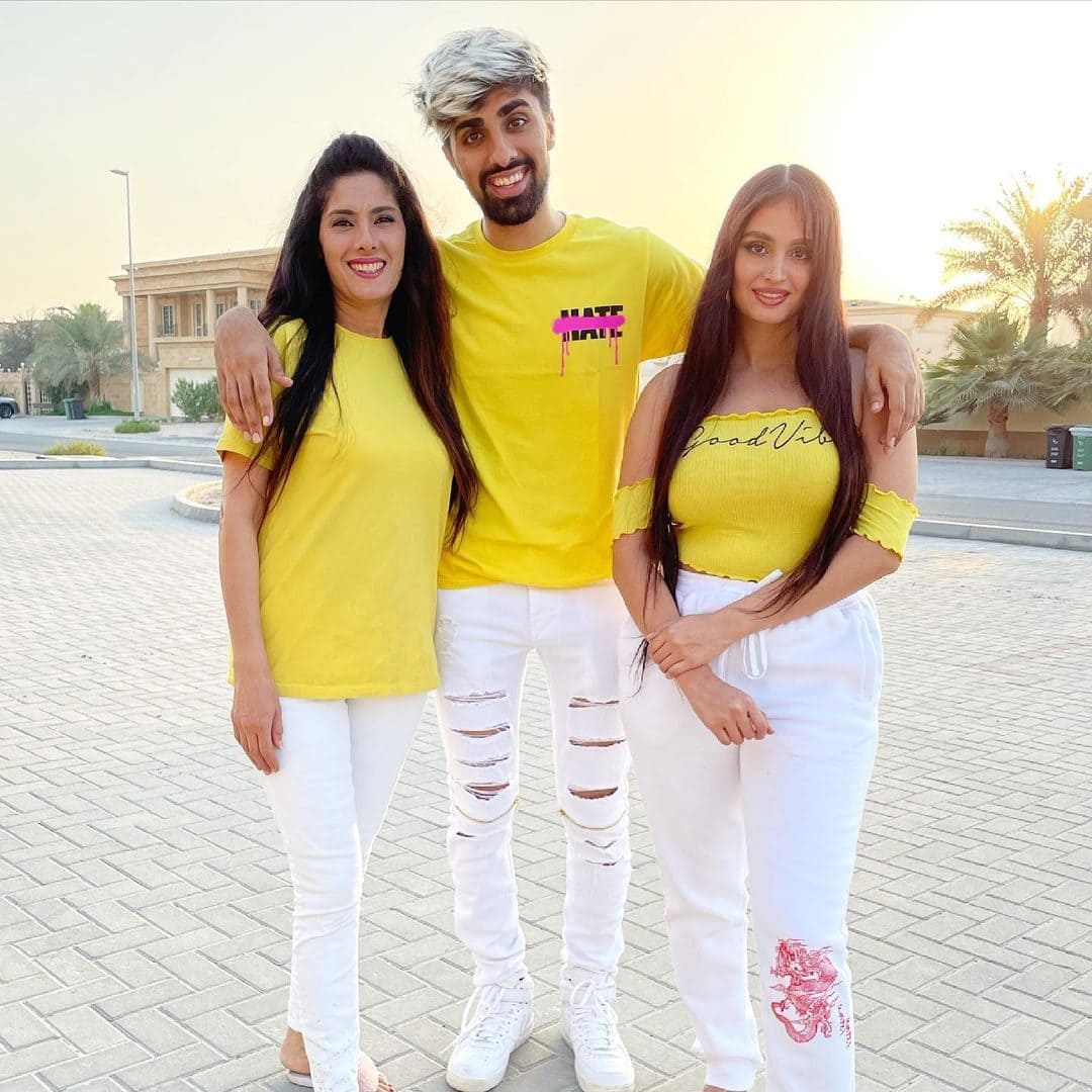 Mo Vlogs (YouTuber) Wiki, Age, Girlfriends, Net Worth & More