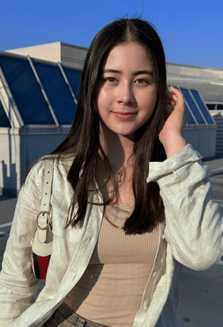 Sofi Manassyan – Age, Contact for Collab, Fans Analysis – FameZip