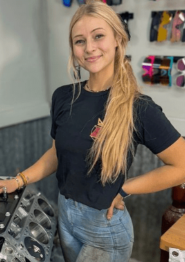 Britney Friesen – Age, Contact for Promotions, Fans Analysis – FameZip