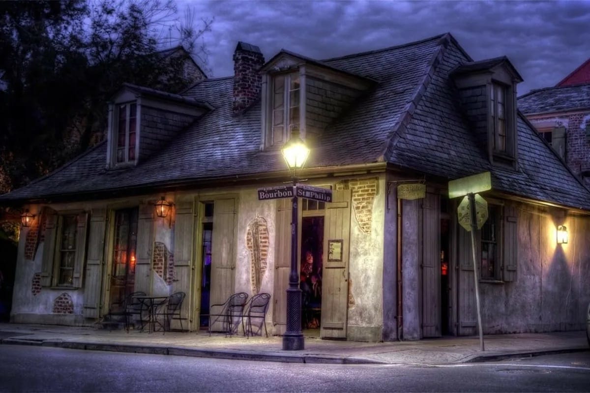 5 Chilling American Destinations to Haunt Your Halloween Dreams