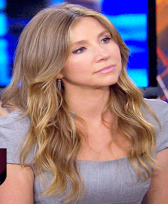 Sarah Chalke Height Wiki Boyfriend & Net Worth | Famous Born