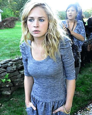 Britt Robertson Height Bio Wiki Boyfriend & Net Worth | Famous Born