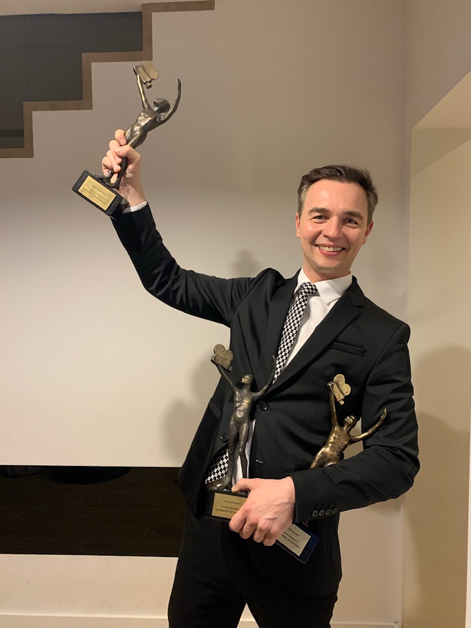 Jerzy Mielewski kontakt z Famous People®. Management. Agent