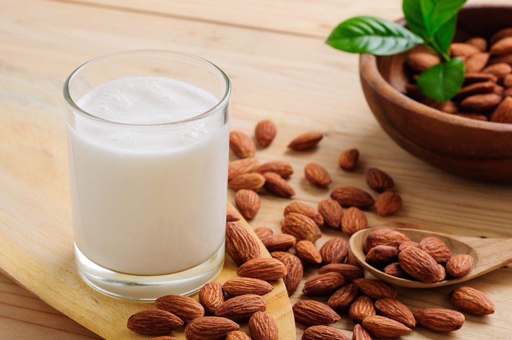 What Does Almond Milk Taste Like A Comprehensive Guide Fanatically Food