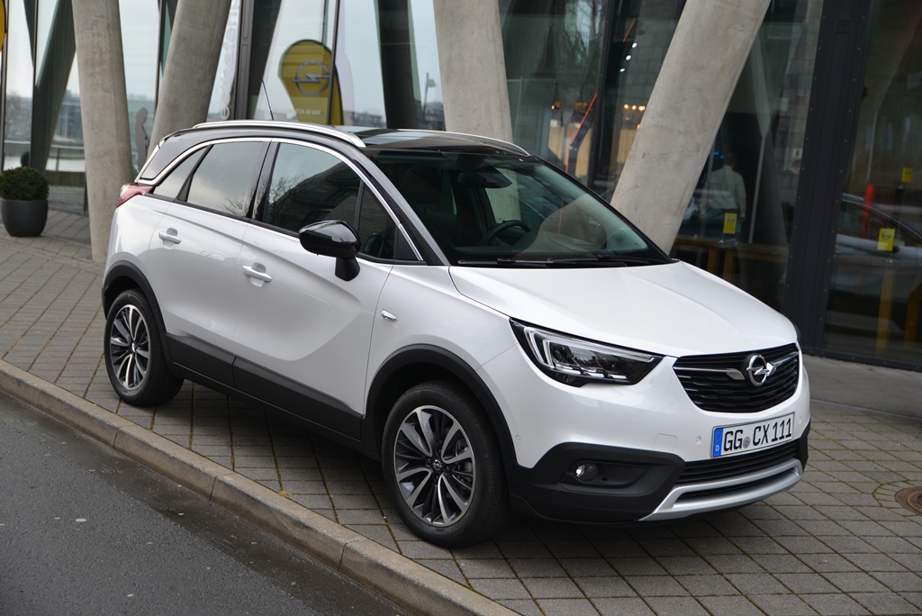 Opel crossland x i