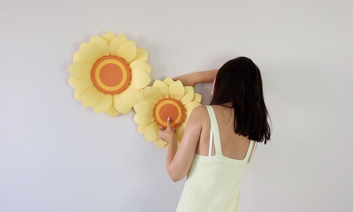 How To Hang Paper Flowers (without Damaging The Wall) FancyBloom