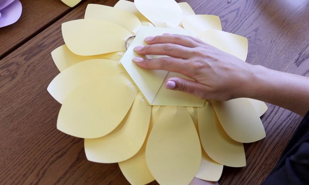 How To Hang Paper Flowers (without damaging the wall