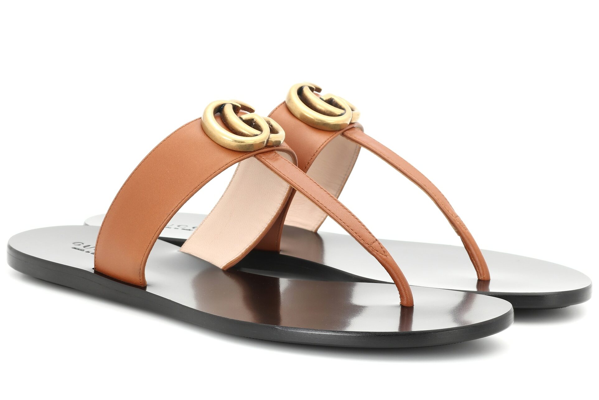 15 Best Women's Comfy Sandals To Avoid Foot Pain In 2021