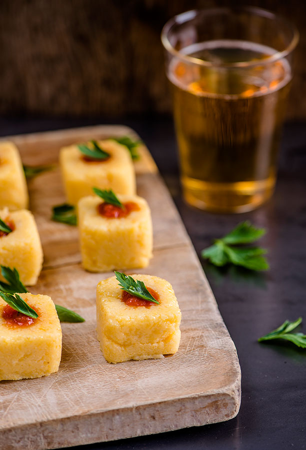 Ricetta delle polentine al sugo Fancy Factory Ricette, Cibo, Viaggi