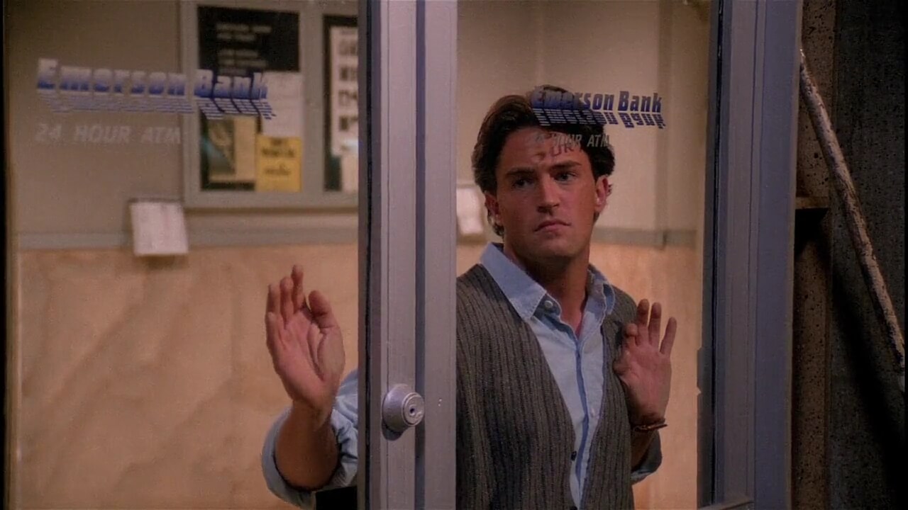 Matthew Perry in a still from &lsquo;The One With the Blackout&rsquo; episode of Friends