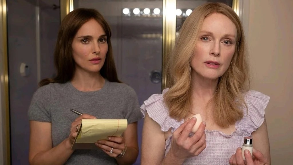 Natalie Portman and Julianne Moore in May December
