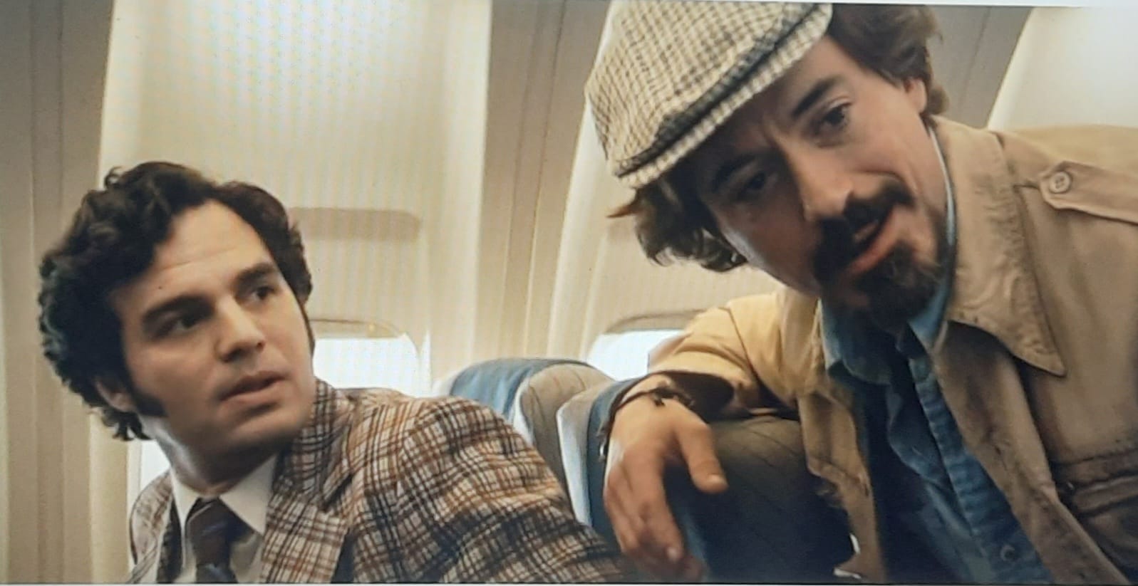 Robert Downey Jr and Mark Ruffalo in Zodiac