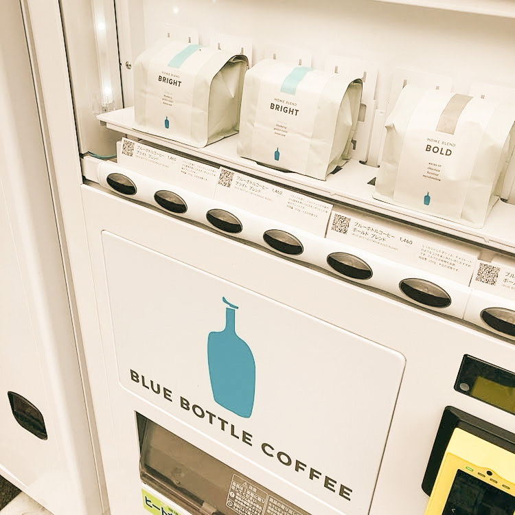 【白金台】Blue Bottle Coffee Quick Stand/ファン垂涎！！街角の自動販売機で買えちゃうブルーボトルコーヒー