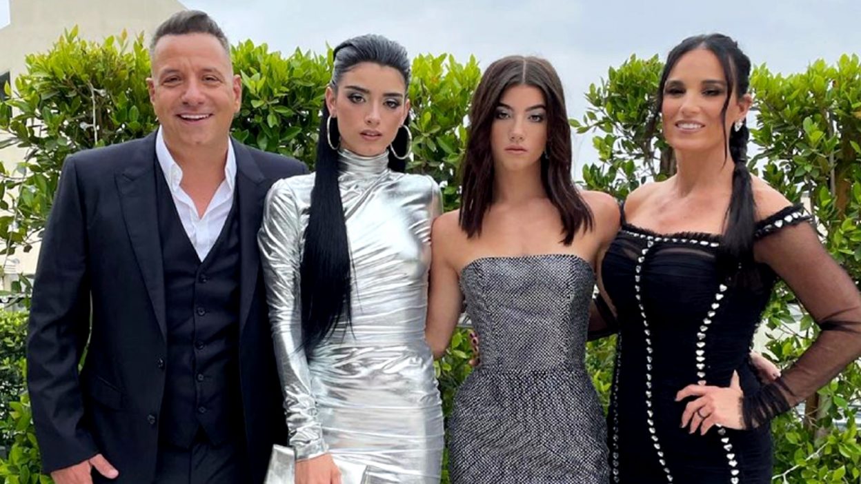 Did You Catch The Trailer For 'The D'Amelio Show'? Fangirlish