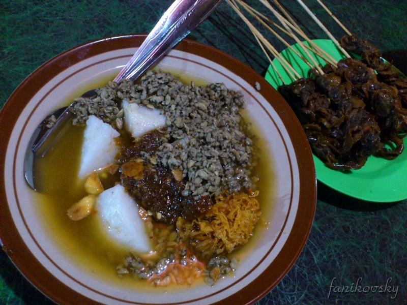 Mencicip Sensasi Kupang Lontong Surabaya Di Jakarta Selatan | C'est La Vie!