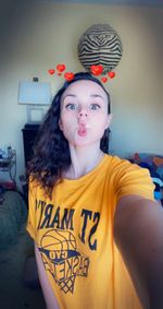 Alli C @allliicat OnlyFans Profile - Earnings, Photos