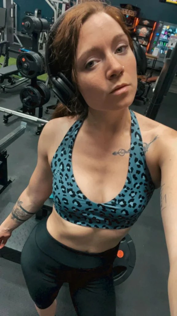 Allie Cat: Your Sexy Redheaded Gym Girl | @allie4160 OnlyFans Review