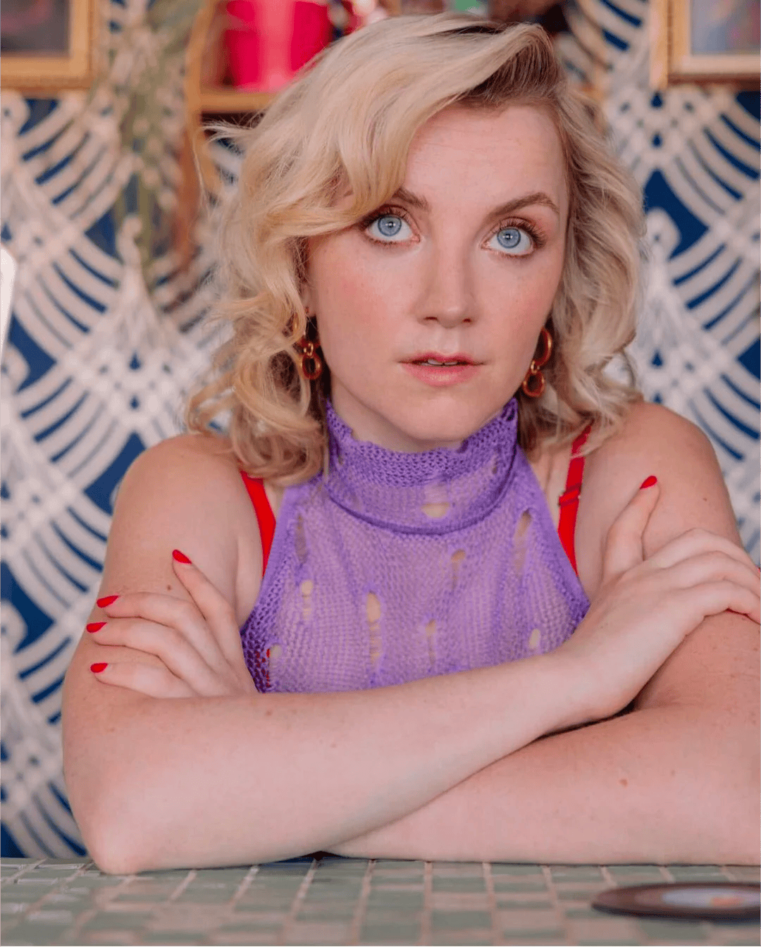 Does Evanna Lynch Have OnlyFans? | fanscribers.com