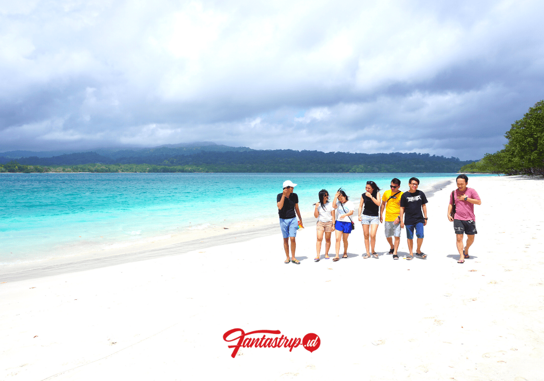 Paket One Day Trip Wisata Pulau Peucang Ujung Kulon | Fantastrip Indonesia
