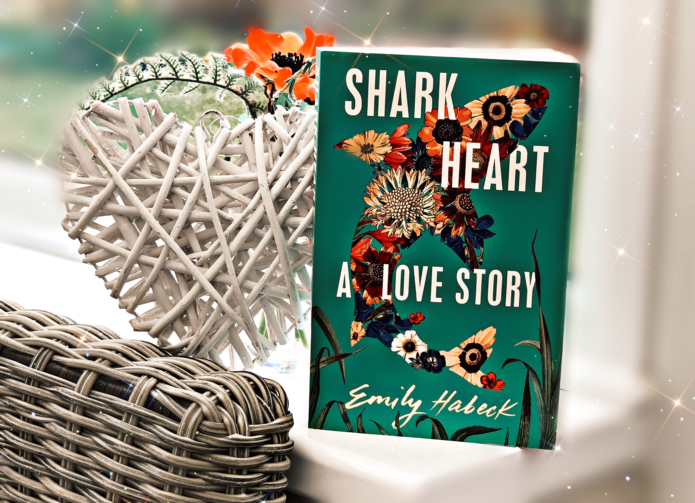 SHARK HEART A LOVE STORY by Emily Habeck (BOOK REVIEW) FantasyHive
