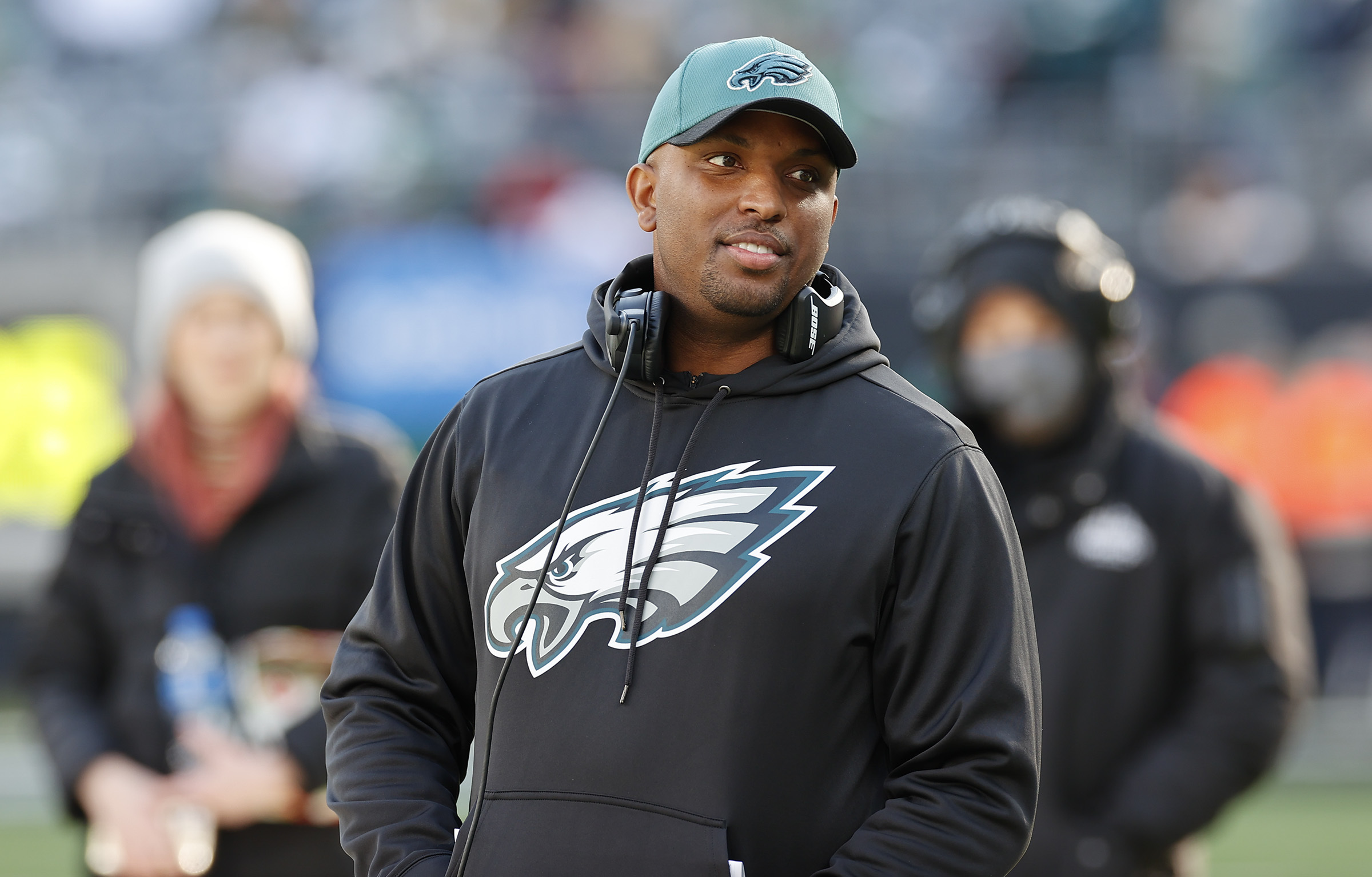 Report Eagles officially promote Brian Johnson to OC