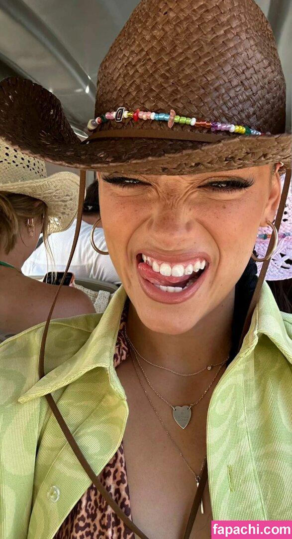 Dixie D'Amelio / charliesdamelio / dixiedamelio leaked nude photo #0316