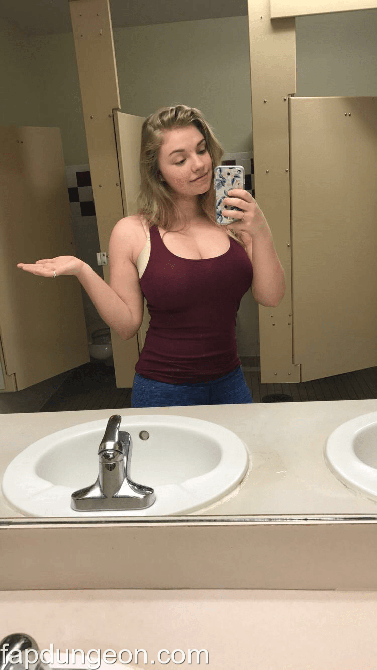 Amateur #34 - Busty Cute Blond - Fapdungeon