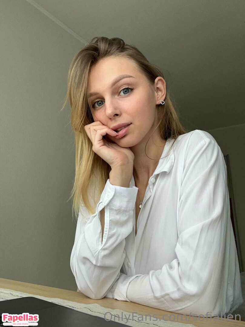 sofialien Nude Leaks OnlyFans - Fapellas