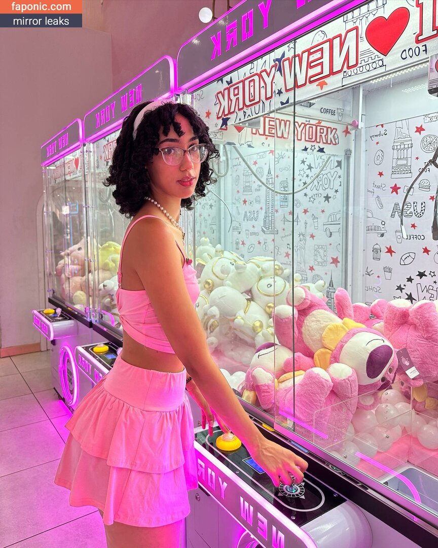 eliana aka ewmxt aka lalayravo aka woahnatty Nude Leaks OnlyFans