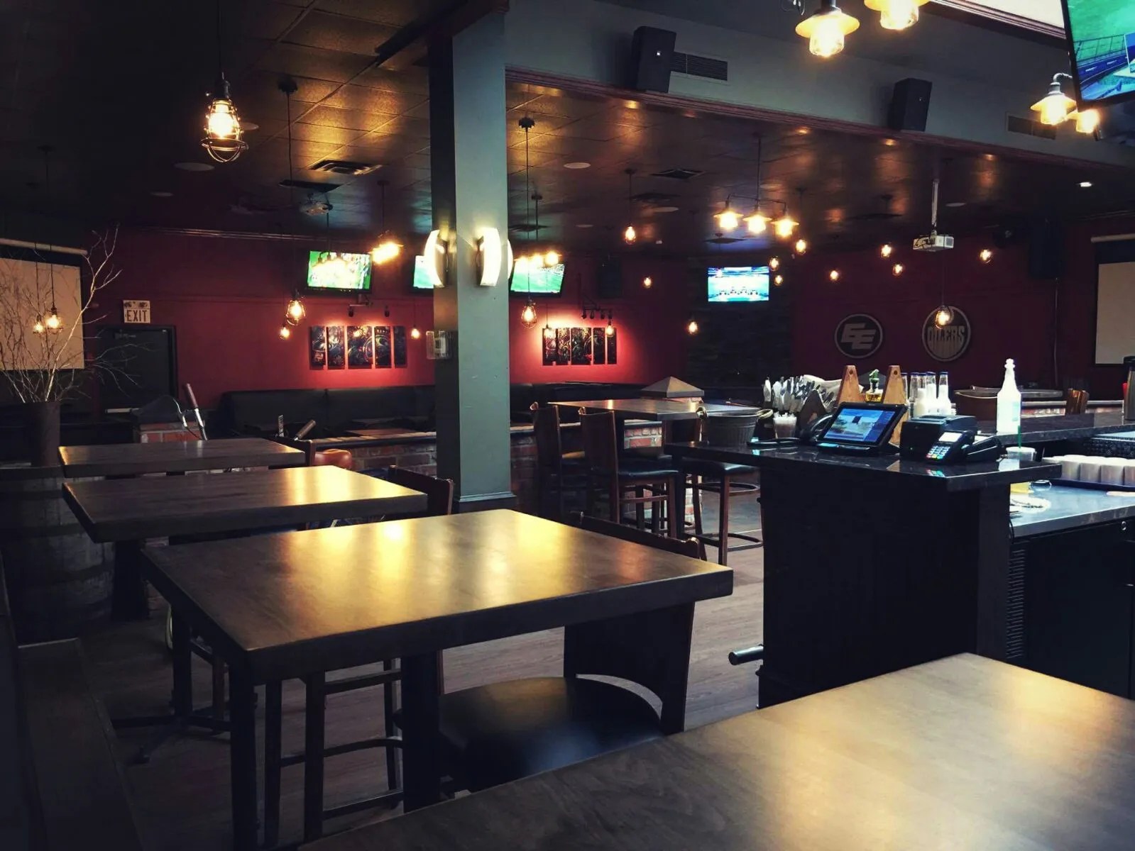 restaurants around my location Fargos Restaurant