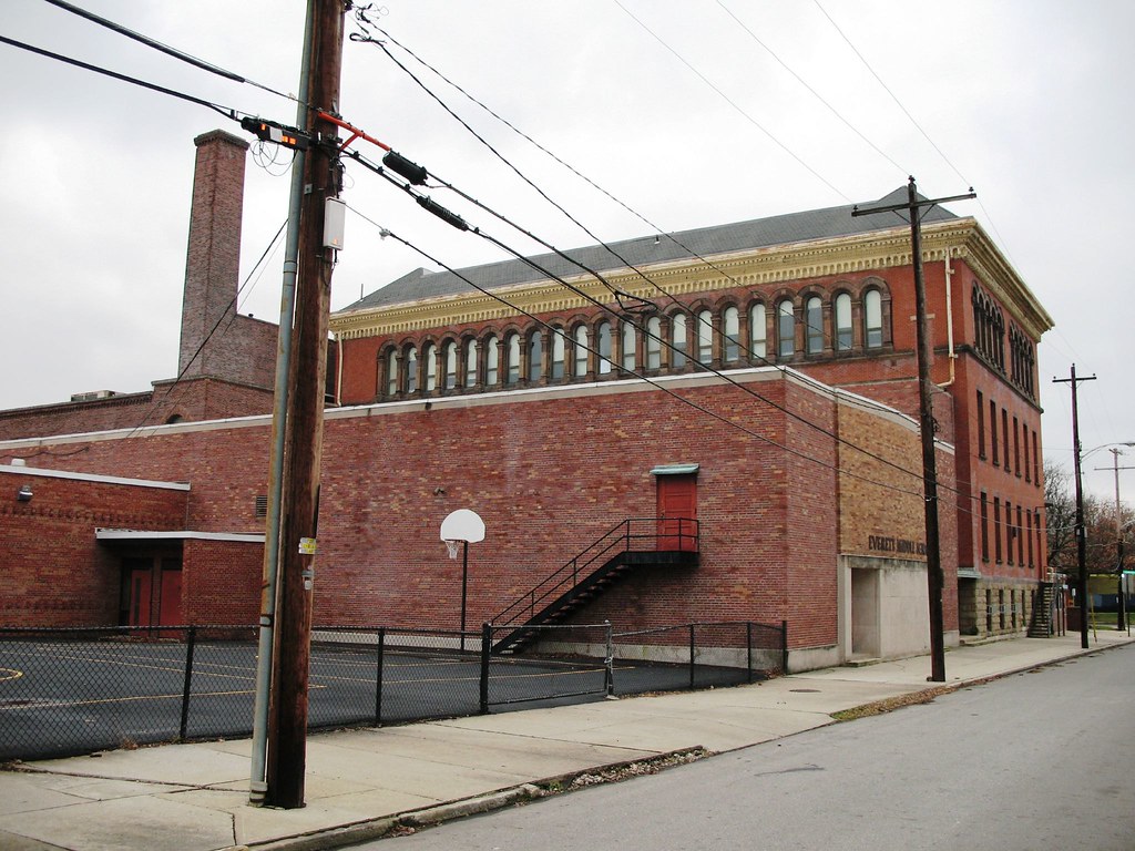 Everett Middle School From the Columbus Public Schools web… Flickr
