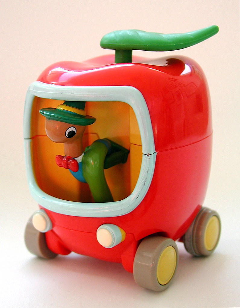 tomy richard scarry vehicle lowly worm's apple car (1995)… Flickr