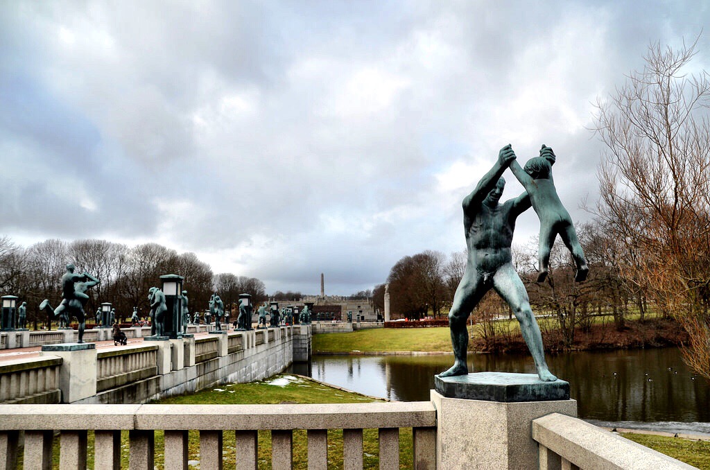 Visiting The World’s Largest Sculpture Park Vigeland in Oslo