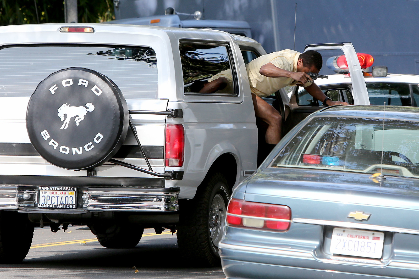 Cuba Gooding Jr films OJ Simpson's insane car chase in iconic white