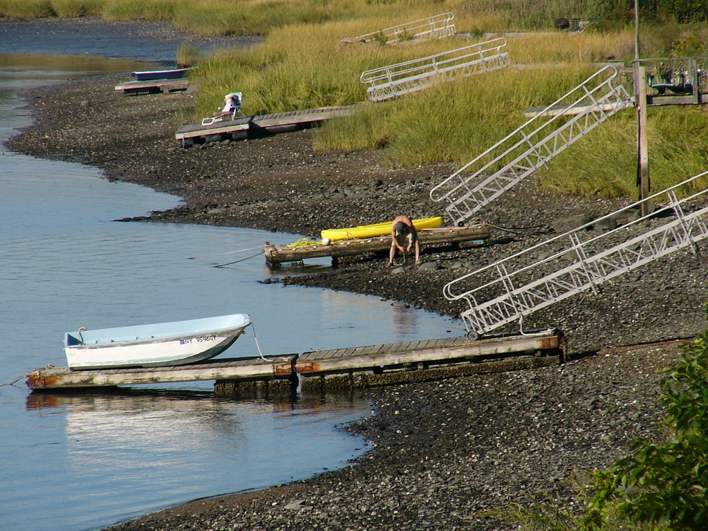 Pine Island Westchester County, New York Around Guides