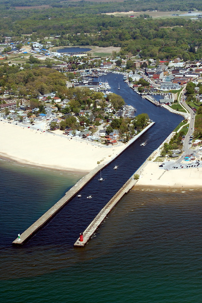 South Haven Pier The pier in South Haven Geotagged. Click … Flickr