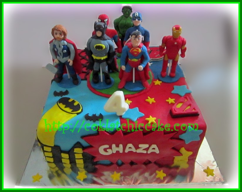 Cake the Avengers GHAZA COKLATCHIC CAKE Est.2004