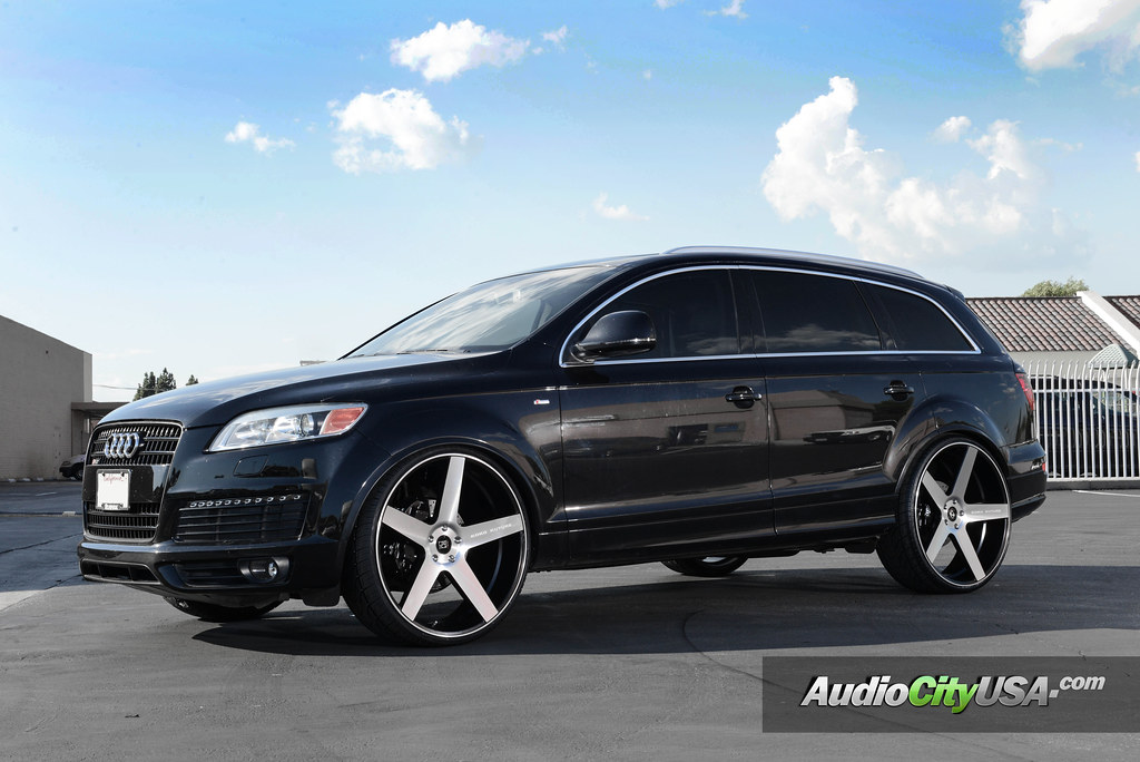 26" Koko Kuture Wheels Sardinia 5 (by Giovanna Wheels) on 2012 Audi Q7