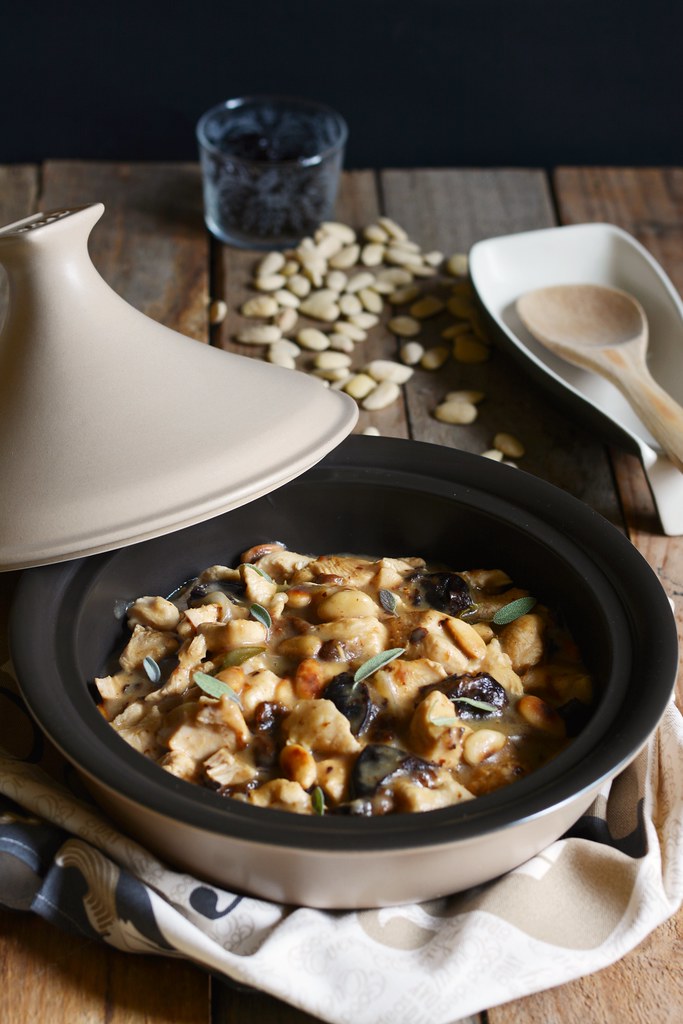 Pollo Con Prugne E Mandorle