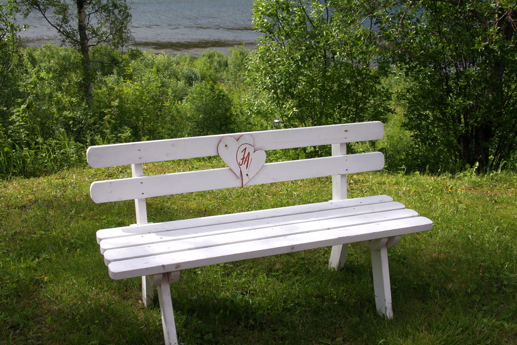 JAbenk / YES bench, at Røsvik Church