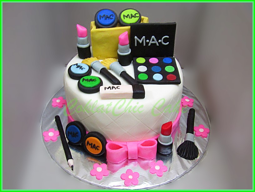 Kue Ulang Tahun Berbentuk Make Up Seputar Bentuk
