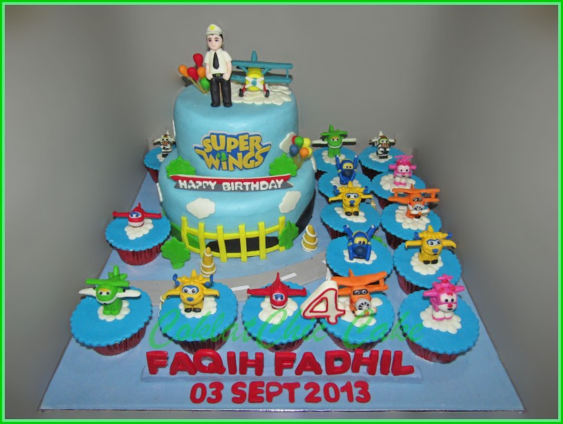 Cake dan Cupcake set Super Wings FAQIH COKLATCHIC CAKE Est.2004