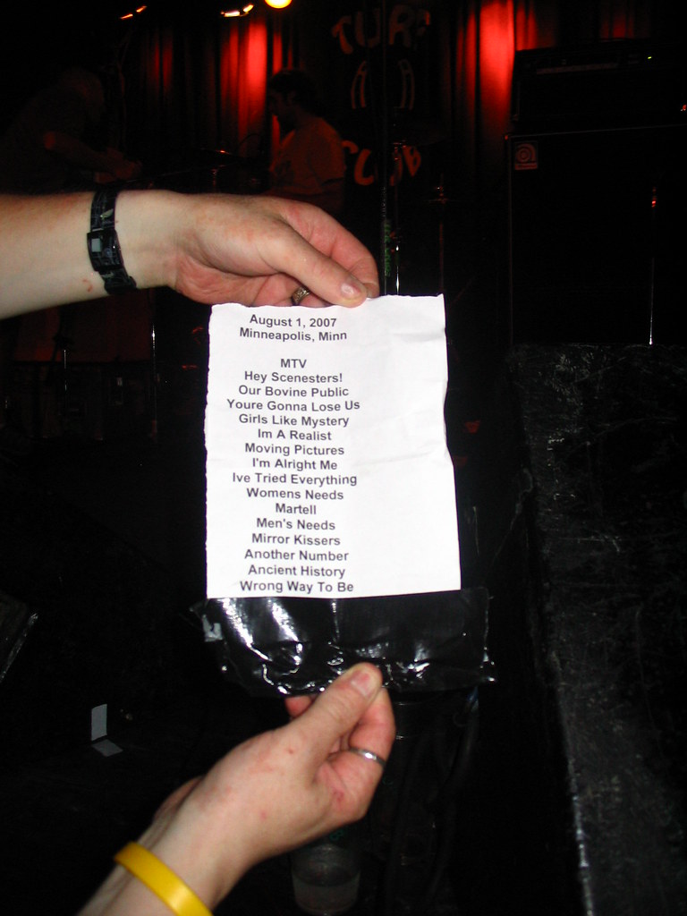 Rock 'n' Roll Star The Cribs White Rabbits live Turf Club 8/1/07