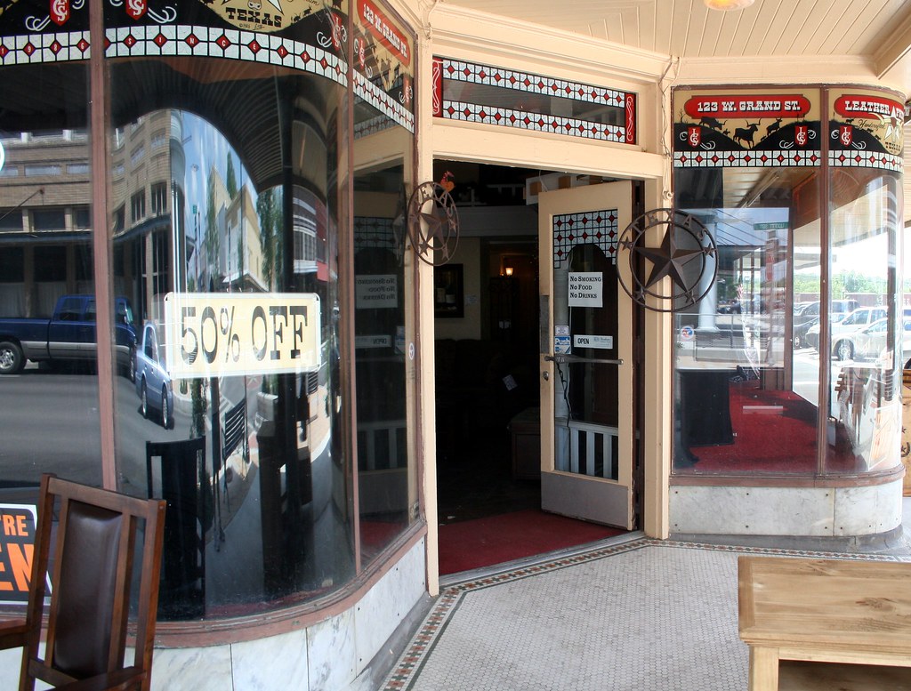 Exquisitely Bored in Nacogdoches Yoakum