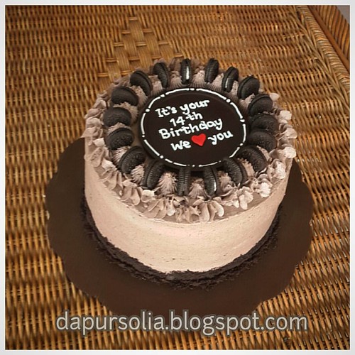 Cake Ultah Hiasan Oreo
