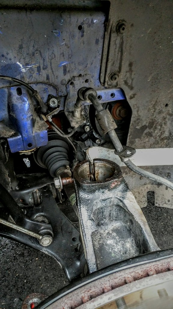 TSB 13511 Clicking clunking noise from Front Strut bearing info