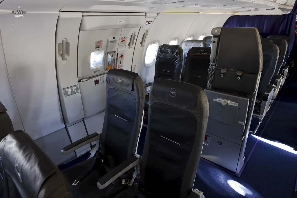 Review of Lufthansa flight from Frankfurt to Paris in Business