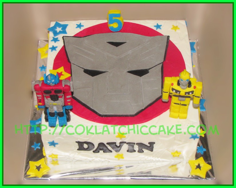 Transformer dan robot Jual Kue Ulang Tahun