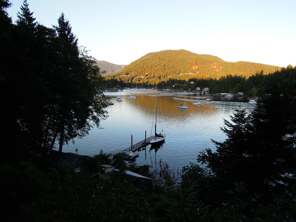 Elevation of Earls Cove, BC V0N 2H4, Canada Topographic Map