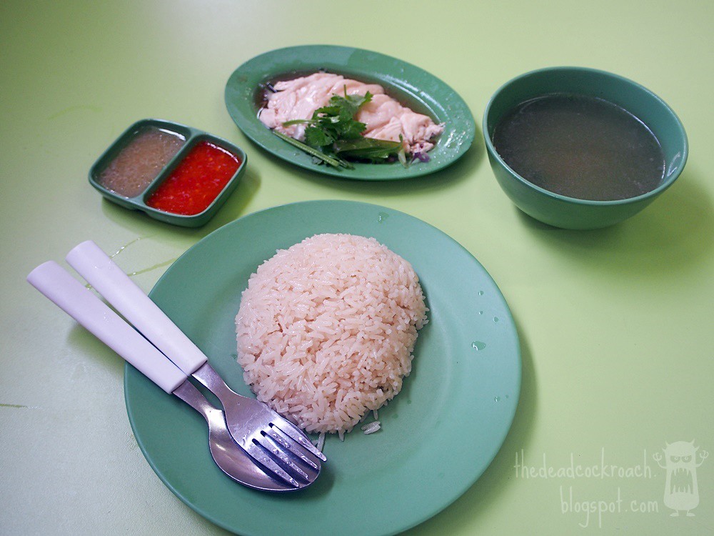 Hainanese Boneless Chicken Rice 海南起骨雞飯 Golden Mile Food Centre The Dead Cockroach